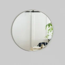 Amber Mirror
