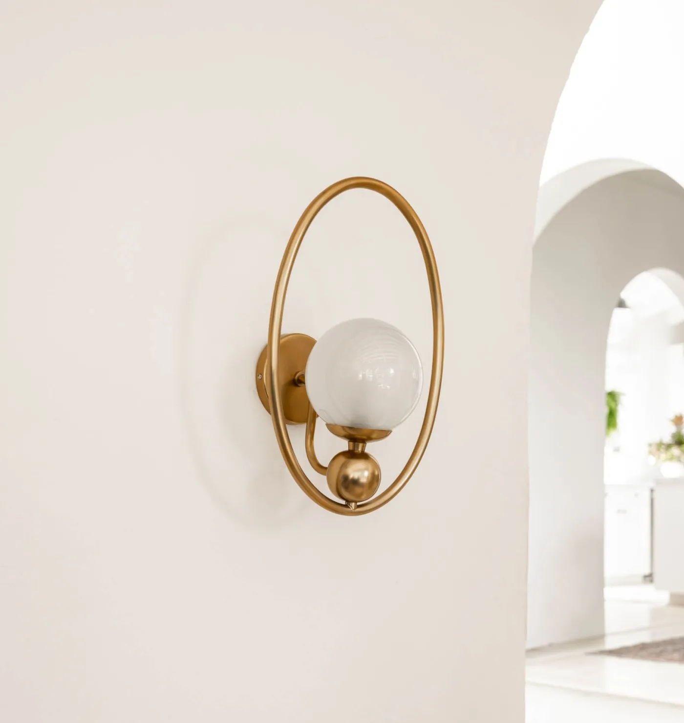 Andros Sconce