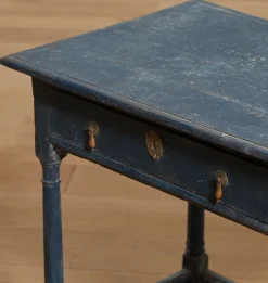 Antique 18th Century English Side Table