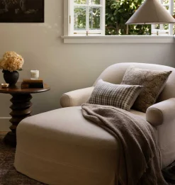 Arden Chaise Lounge