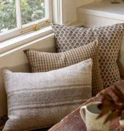 Bailey Pillow 22