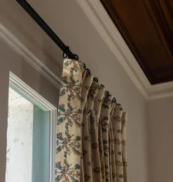 Black Curved Curtain Rod 78