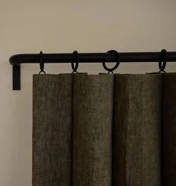 Black Curved Curtain Rod 78