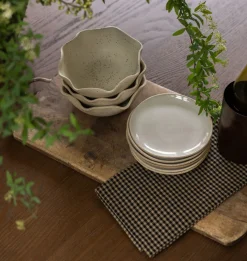 Ceramic Scalloped Bowl