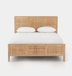 Cobain Bed
