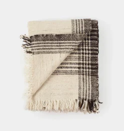 Dahalia Throw Blanket