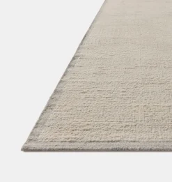 Dakota DAK-01 Mist / Ivory Area Rug