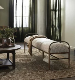 Demi Accent Bench