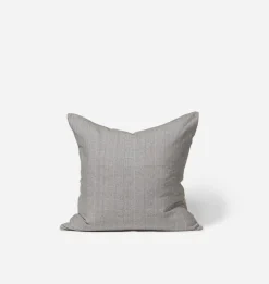 Elaini Pillow 22" x 22"