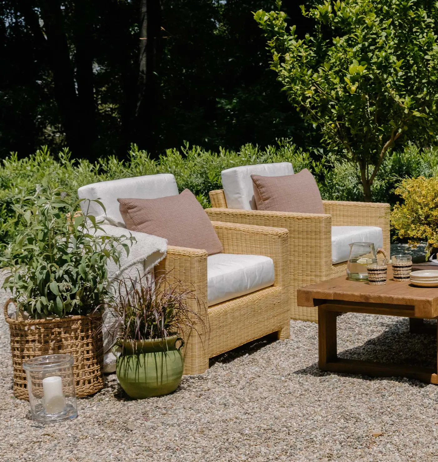 Elly Outdoor Lounge Chair
