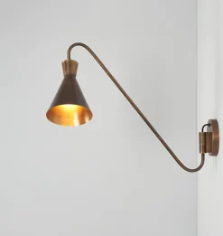 Forli Pivoting Brass Sconce