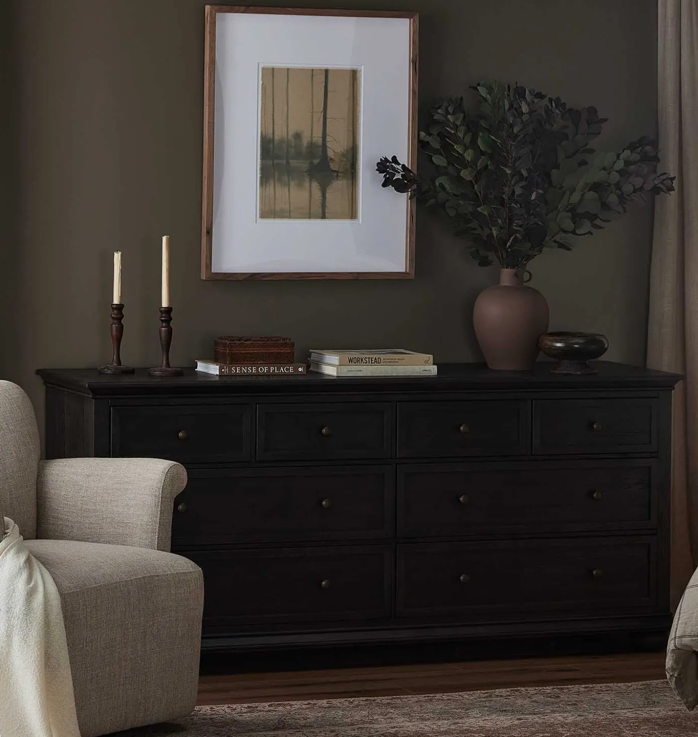 Geoffrey 8 Drawer Dresser