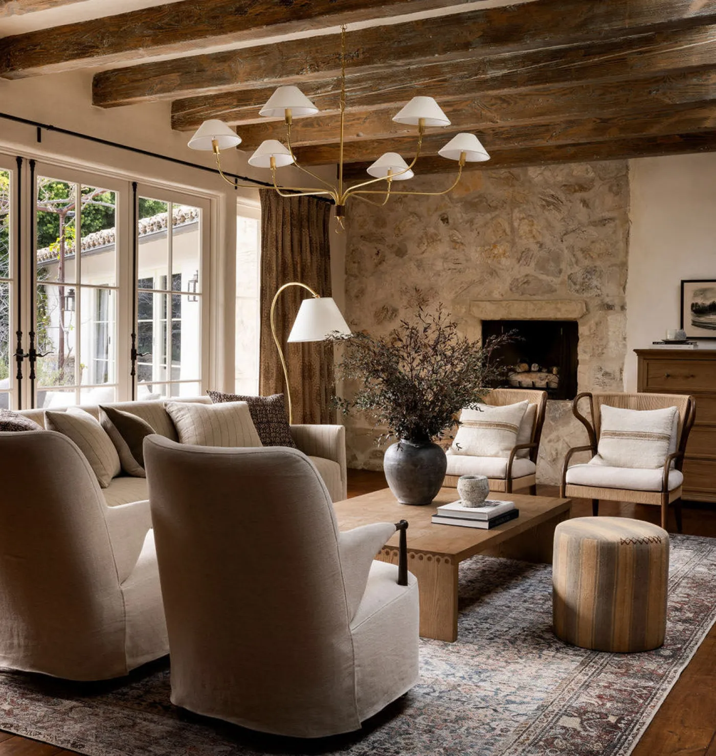 Griffin Grande Tail Chandelier