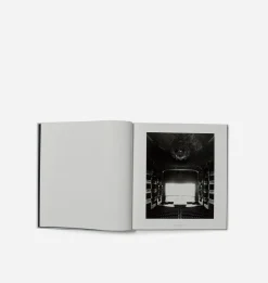 Hiroshi Sugimoto: Time Machine