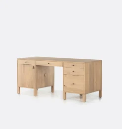 Isadora Desk