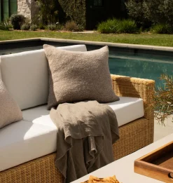 Laurel Oversized Throw Blanket