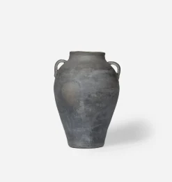 Leona Vessel