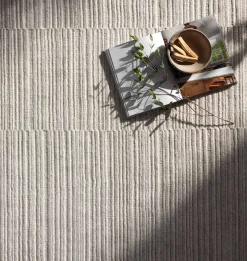 Lou LOX-01 Ivory Area Rug