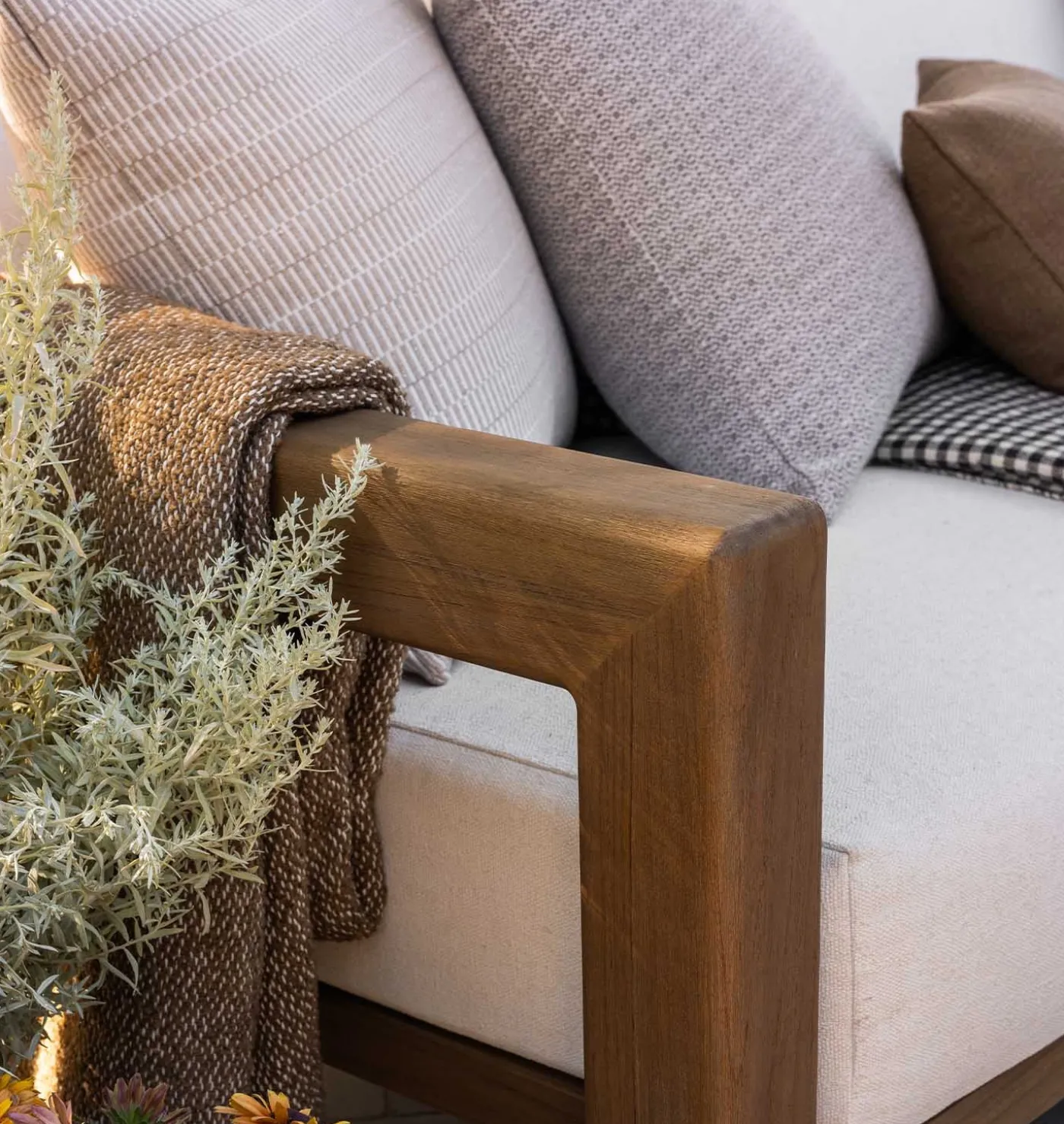 Lumi Outdoor Sofa 94"
