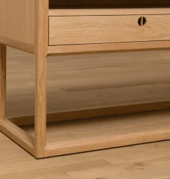 Mandeville Console