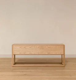 Mandeville Console