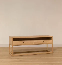 Mandeville Console