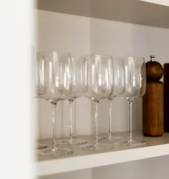 Monroe Wine Glass
