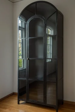 Monty Cabinet