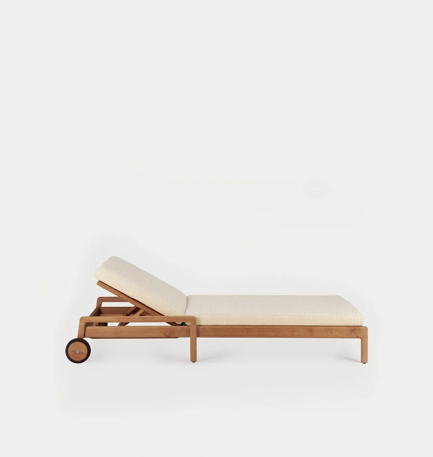 Pallas Outdoor Adjustable Lounger