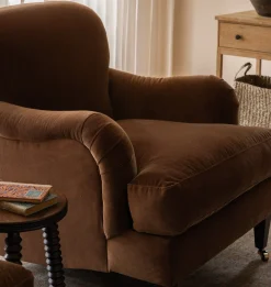 Renata Lounge Chair