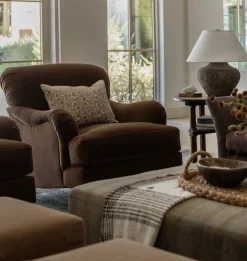 Renata Lounge Chair