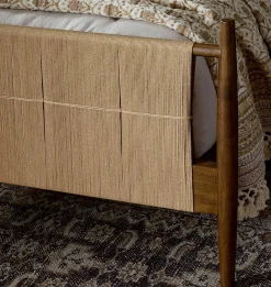 Richard Natural Rush Bed