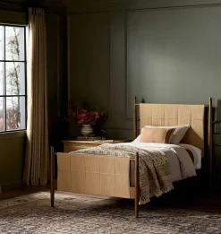 Richard Natural Rush Bed