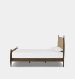 Richard Natural Rush Bed