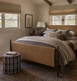 Richard Natural Rush Bed