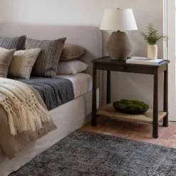 Shelby Bed