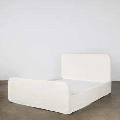 Shelby Bed with Footboard