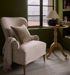 Wanda Pedestal Bistro Table
