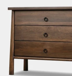 William Chest
