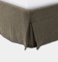 Wyndham Bed