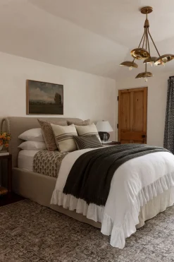 Wyndham Bed