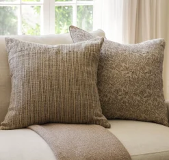 Wynn Pillow 20